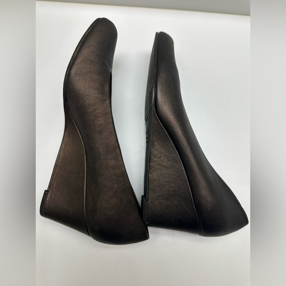 Stuart Weitzman business professional wedges - size 6.5M - Picture 9 of 10